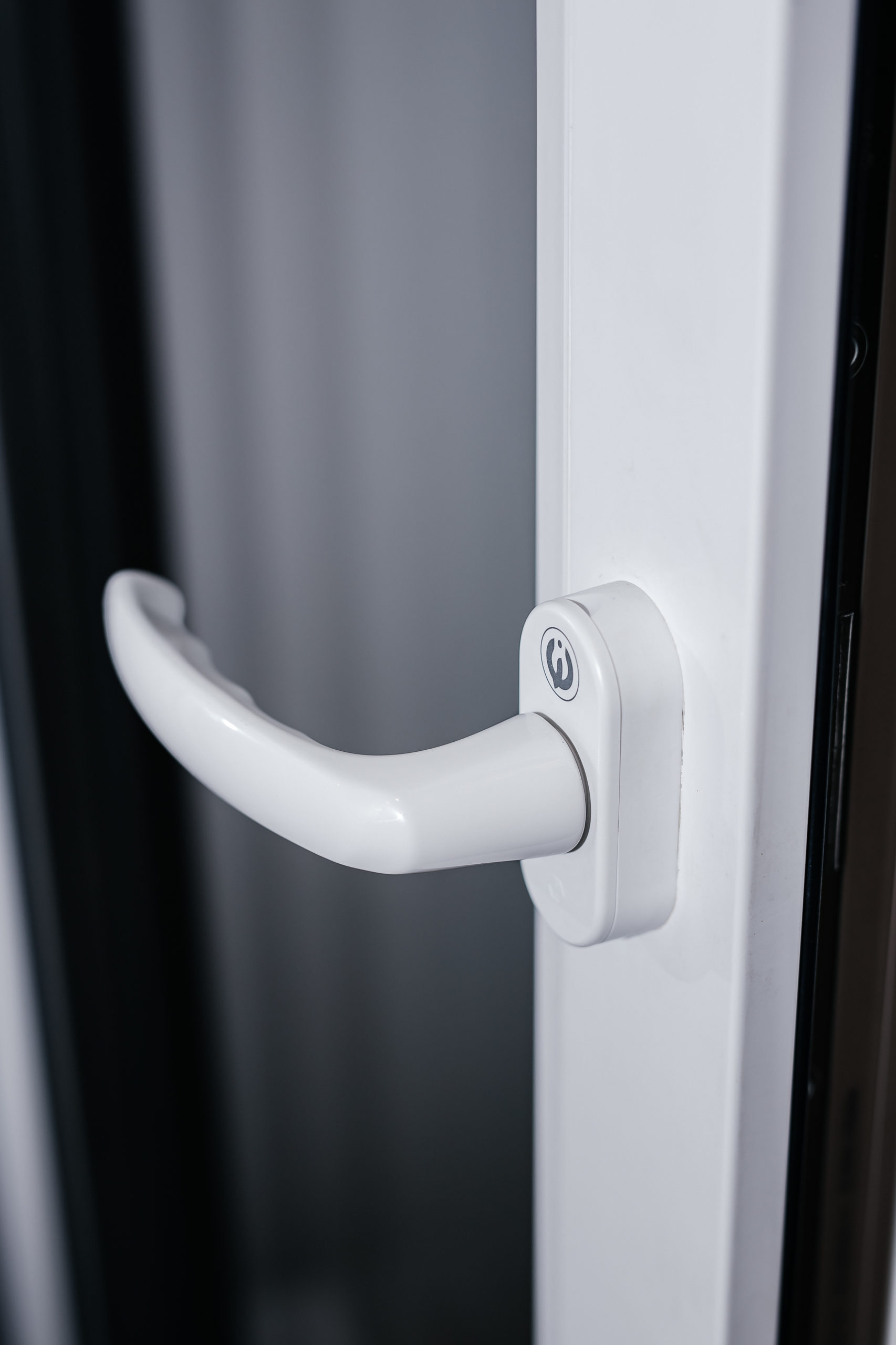 Оконные ручки